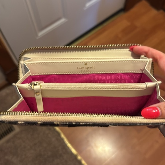 Kate Spade wallet. Cheetah print with pink zipper. - Picture 3 of 3